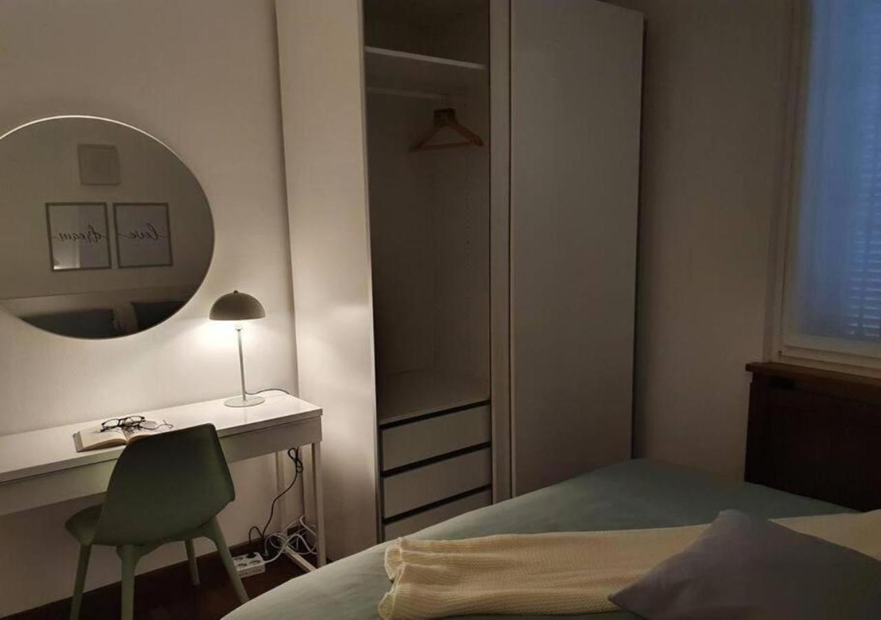 Casa Del Vicolo, Nel Cuore Della Pavia Storica Exteriör bild